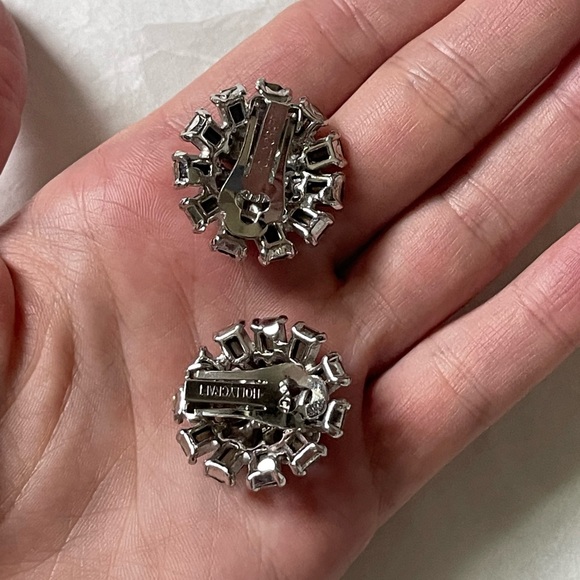 Hollycraft Rhinestone Earrings Clip-On. - Picture 4 of 6